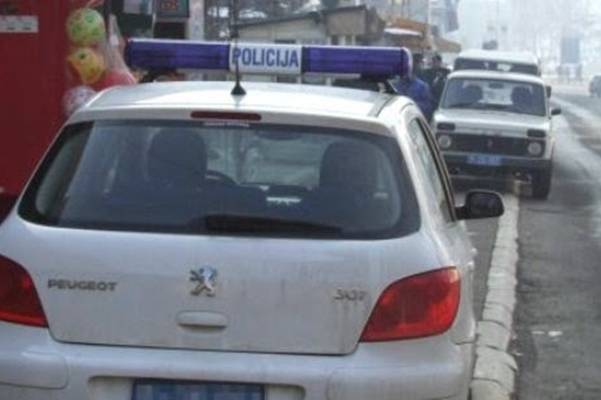 POLICAJCI ZAUSTAVILI AUTOMOBIL: Nisu mogli da dođu sebi kada su vidjeli šta se unutra nalazi…