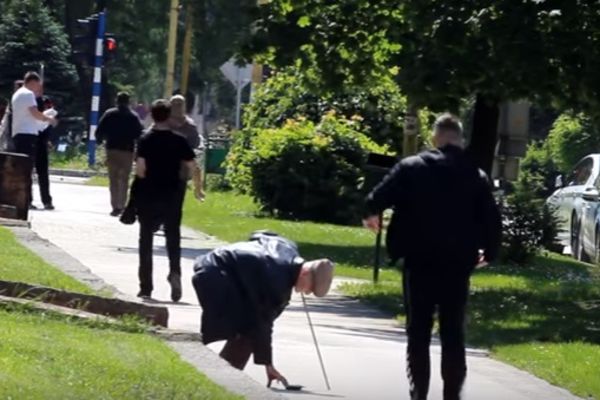 (VIDEO) HTIO JE DA ZNA KOLIKO SU BOSANCI POŠTENI…