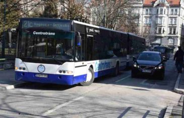 OVO IMA SAMO U BiH: Putnik ispao iz “Centrotransovog” autobusa i zadobio TEŠKE POVREDE, vozač bio pijan