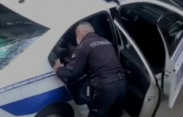 OGLASIO SE KOLEGA POLICAJCA KOJI JE ŠAMARAO MLADIĆA U AUTU: Svi ga osuđuju, A EVO ZAŠTO GA JE UDARIO, potpuni preokret!