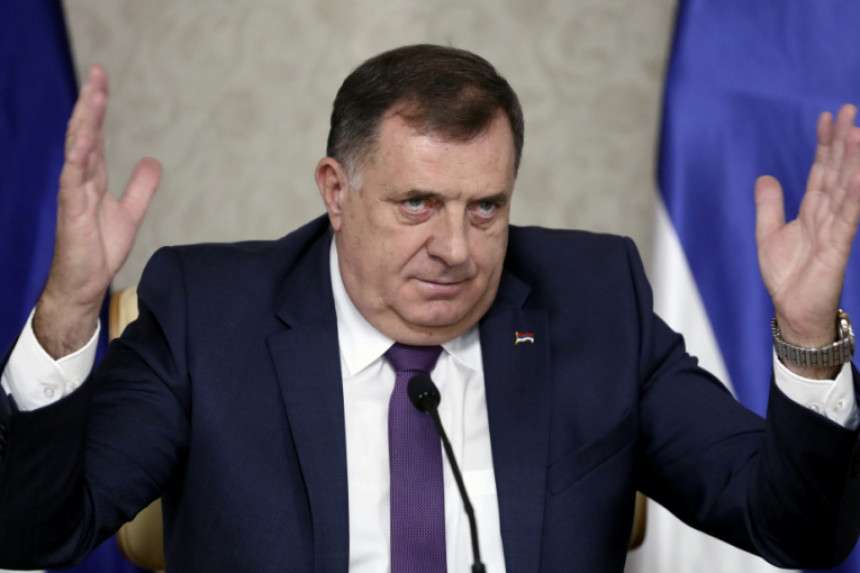 Dodik najavio sjednicu Vlade RS u Srebrenici 2. maja. Nada se da će moći odnijeti cvijeće i vijenac u Potočare
