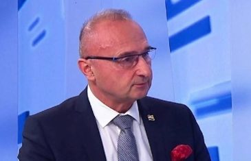 GORDAN GRLIĆ RADMAN SE UPREGAO SVIM SILAMA DA ZAŠTITI ČOVIĆA OD NJEGA SAMOG: “Rekao mi je da premotamo snimak govora iz NSRS”